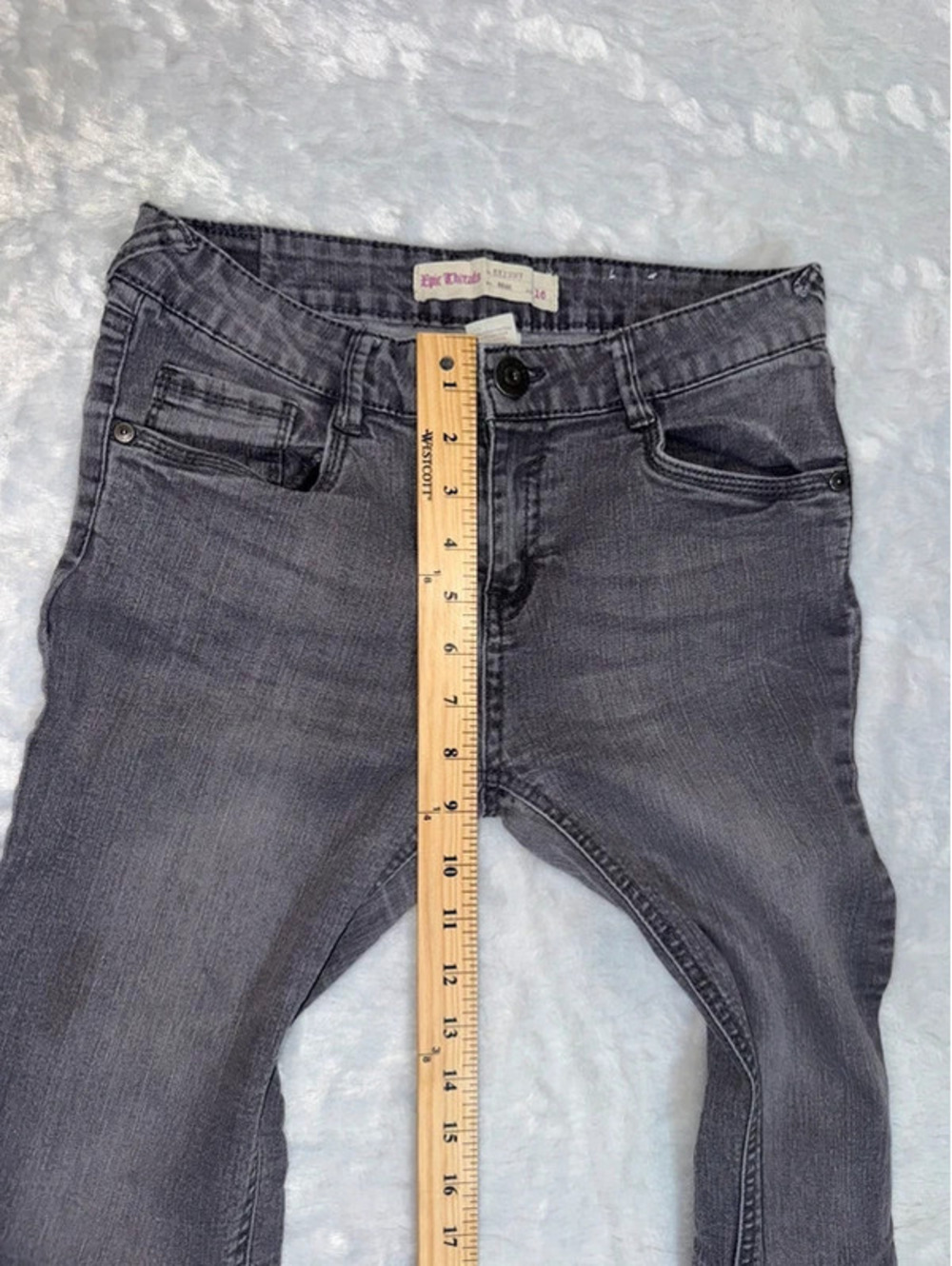 Epic Threads Jeans - Picture 3 of 9